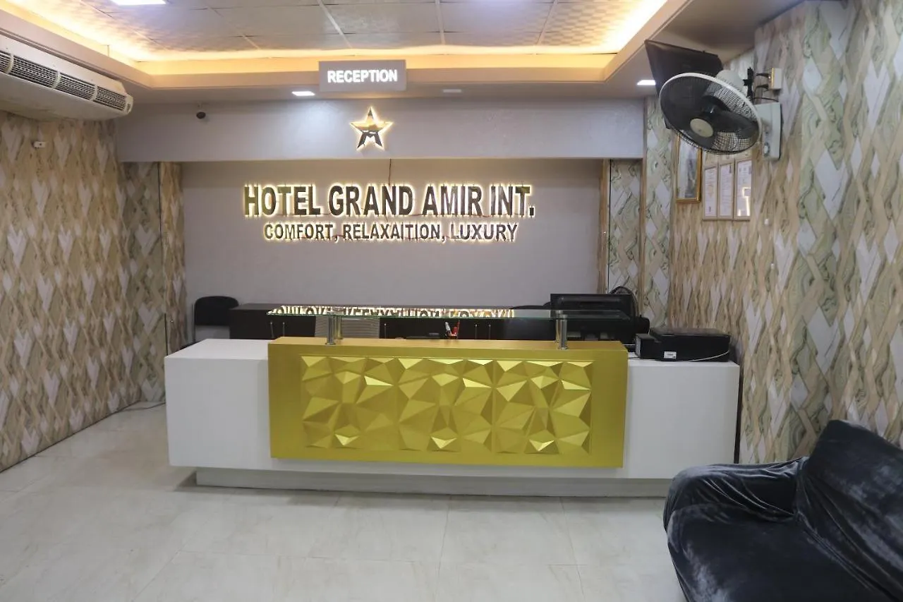 Hotel Grand Amir International contacts