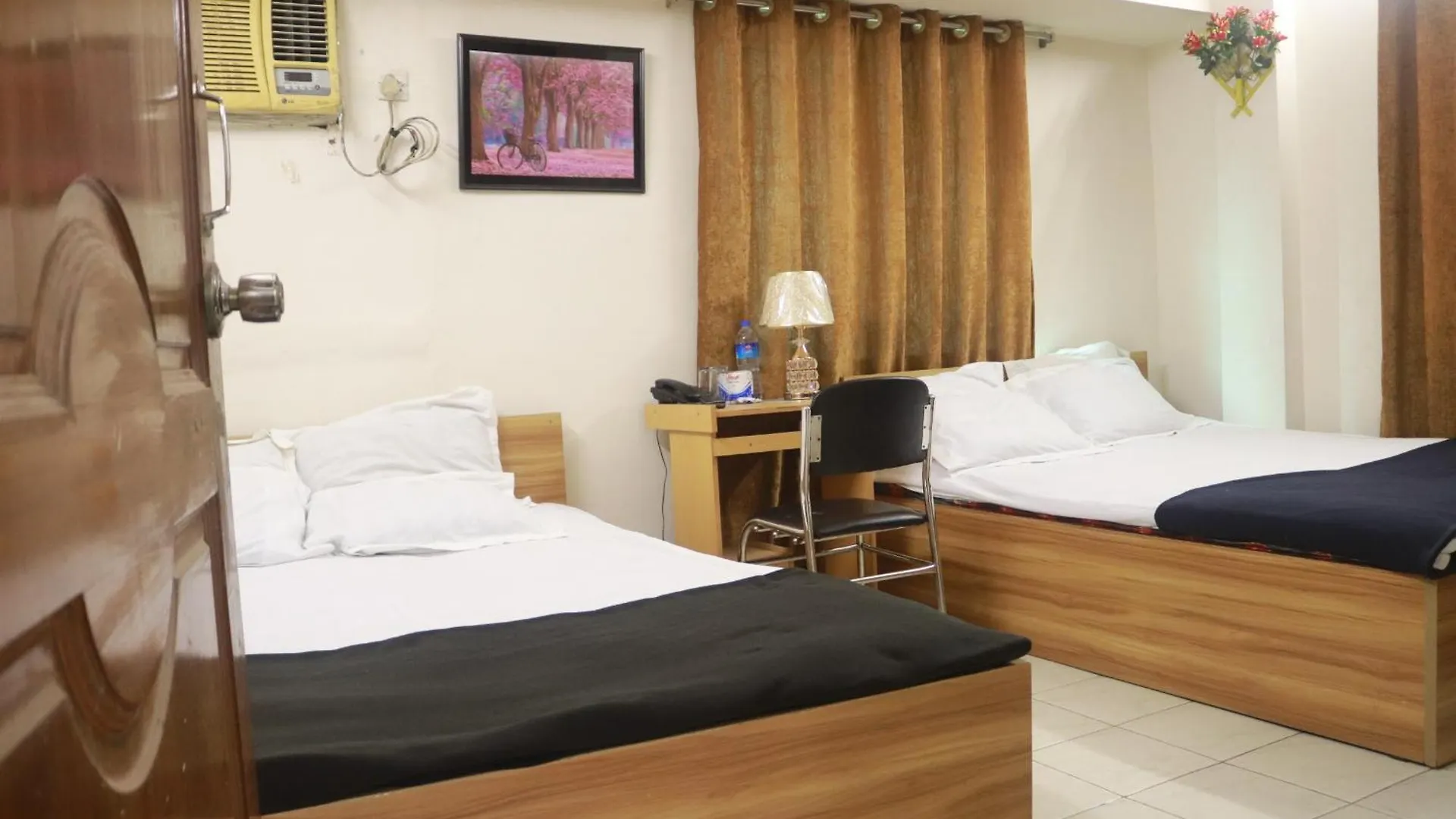 **  Hotel Grand Amir International Dhaka Bangladesh